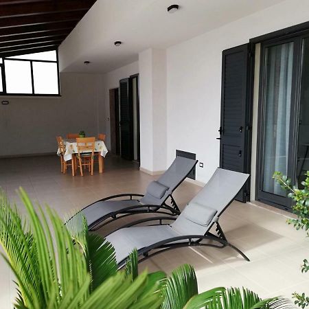 Appartamento Gambero Beach Santa Teresa Di Riva Exterior photo